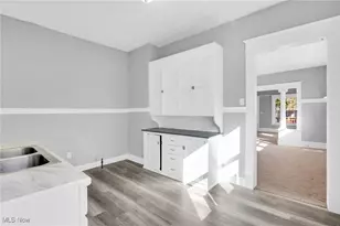 7608 Lawnview Ave, Loveland, OH 44103 - Photo 41