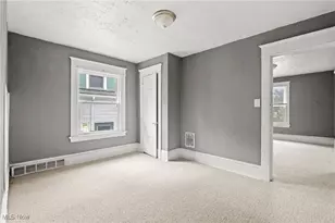 7608 Lawnview Ave, Loveland, OH 44103 - Photo 21