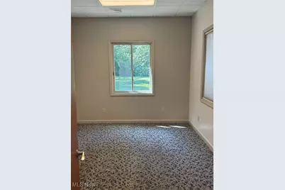 908 E Waterloo Road, Akron, OH 44306 - Photo 5