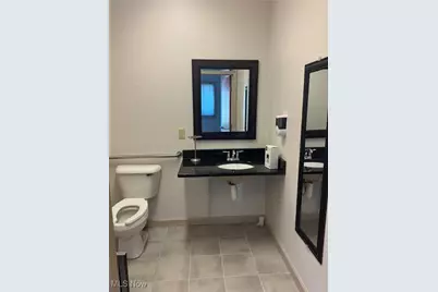 908 E Waterloo Road, Akron, OH 44306 - Photo 9