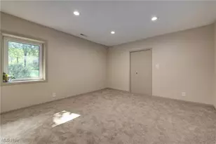 433 Chestnut Rd, Green Hills, OH 44131 - Photo 31