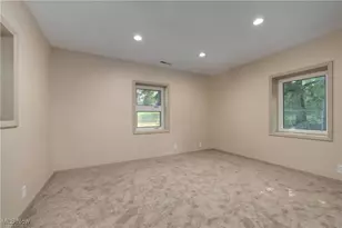 433 Chestnut Rd, Green Hills, OH 44131 - Photo 29