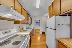 481 Letchworth Dr, Akron, OH 44303 - Photo 9