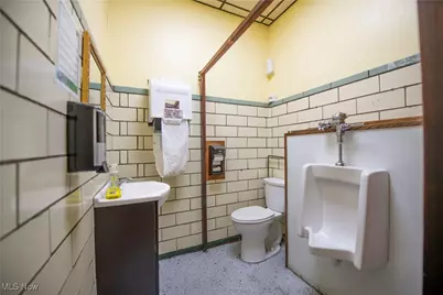 8390 S High Street, Mineral City, OH 44656 - Photo 9