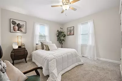 2001 Brownlee Avenue, Youngstown, OH 44514 - Photo 9