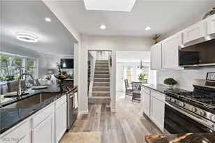 2001 Brownlee Ave, Youngstown, OH 44514 - Photo 29