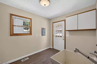 30317 Thomas Street, Willowick, OH 44095 - Photo 7