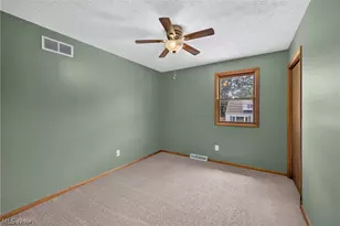 30317 Thomas St, Willowick, OH 44095 - Photo 19