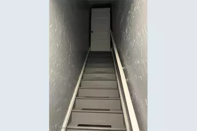 525 Crosby Street, Akron, OH 44302 - Photo 9