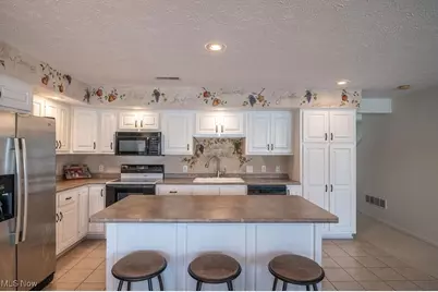 1317 Blennerhassett Avenue #A, Belpre, OH 45714 - Photo 13