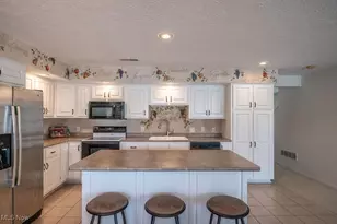 1317 Blennerhassett Ave, Belpre, OH 45714 - Photo 13