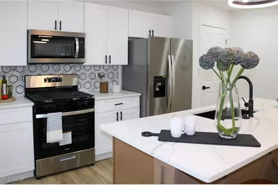 7602 Hickory, Oakwood, OH 44146 - Photo 5