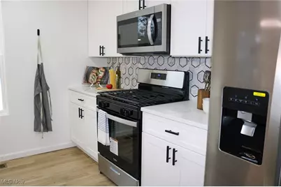 7602 Hickory, Oakwood, OH 44146 - Photo 9