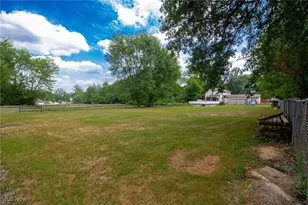 2128 Lyon Blvd, Poland, OH 44514 - Photo 45