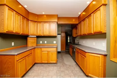2128 Lyon Boulevard, Poland, OH 44514 - Photo 13