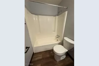 271 Folsom Street #6, Champion, OH 44483 - Photo 9