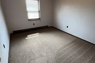 271 Folsom St, Champion, OH 44483 - Photo 11