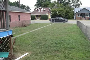 122 Carolina Ave, Chester, WV 26034 - Photo 3