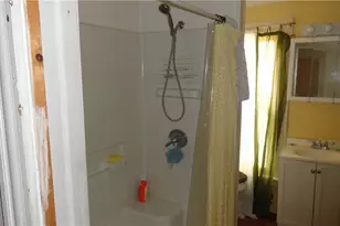 122 Carolina Ave, Chester, WV 26034 - Photo 17