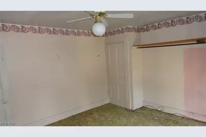 122 Carolina Avenue, Chester, WV 26034 - Photo 19