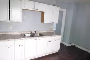 13801 Edgewood Ave, Loveland, OH 44105 - Photo 9