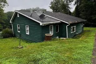 9894 Salem Hollow Rd Road NE, New Straitsville, OH 43150 - Photo 3