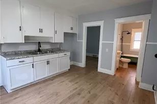 946 E 79th St, Loveland, OH 44103 - Photo 13