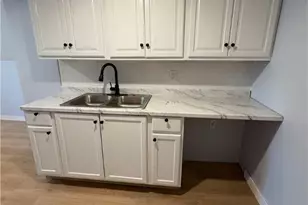 946 E 79th St, Loveland, OH 44103 - Photo 21