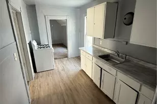 2054 W 83rd St, Loveland, OH 44102 - Photo 3