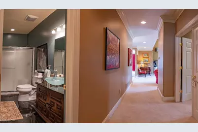 95 Nantucket Court, Bratenahl, OH 44108 - Photo 13