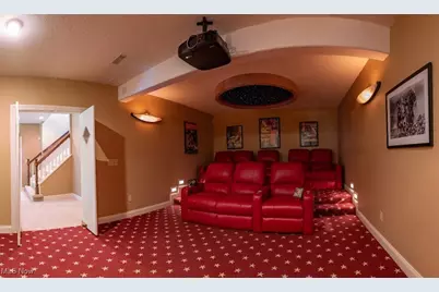 95 Nantucket Court, Bratenahl, OH 44108 - Photo 15