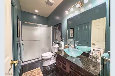 95 Nantucket Court, Bratenahl, OH 44108 - Photo 21