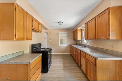 1255 Dover Avenue, Akron, OH 44320 - Photo 11