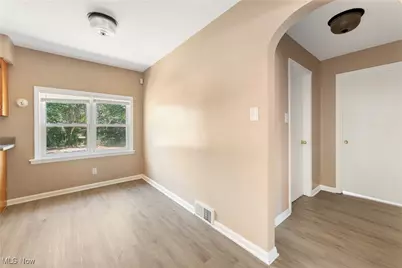 1255 Dover Avenue, Akron, OH 44320 - Photo 23