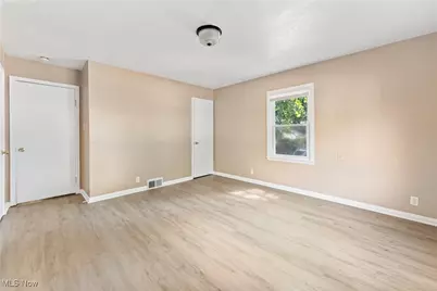 1255 Dover Avenue, Akron, OH 44320 - Photo 21