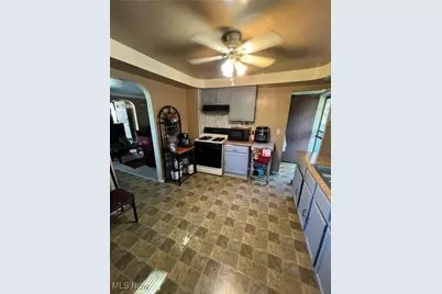 17806 Tarkington Avenue, Loveland, OH 44128 - Photo 5
