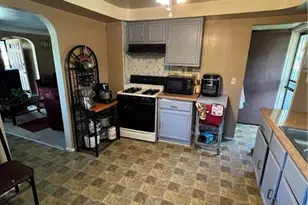 17806 Tarkington Ave, Loveland, OH 44128 - Photo 5