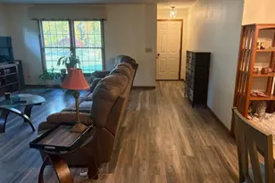 1616 Quail Hollow Dr, Cambridge, OH 43725 - Photo 9