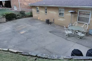 136 McHendry St, Weirton, WV 26062 - Photo 35