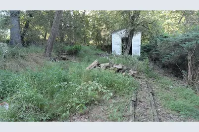 136 McHendry Street, Weirton, WV 26062 - Photo 33