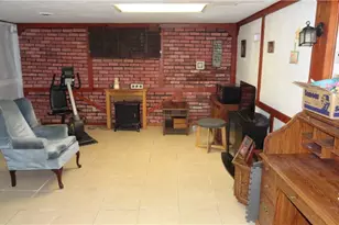 136 McHendry St, Weirton, WV 26062 - Photo 21