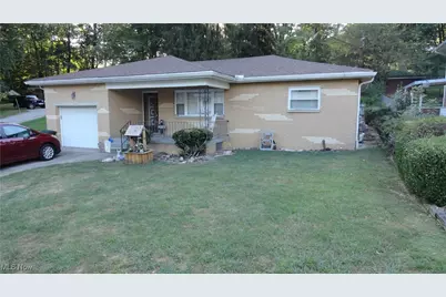 136 McHendry Street, Weirton, WV 26062 - Photo 1