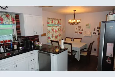 136 McHendry Street, Weirton, WV 26062 - Photo 9