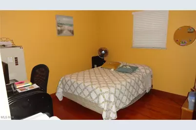 136 McHendry Street, Weirton, WV 26062 - Photo 11