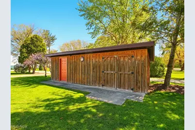 7630 Darling Avenue, Conneaut, OH 44030 - Photo 9