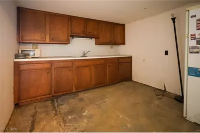 1126 18th Street NE, Canton, OH 44705 - Photo 15