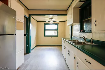 1126 18th Street NE, Canton, OH 44705 - Photo 3