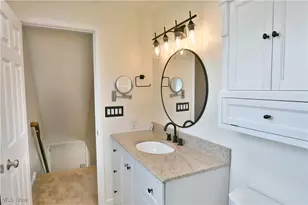 642 Oakridge Dr, Youngstown, OH 44512 - Photo 27