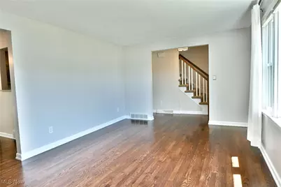 642 Oakridge Drive, Youngstown, OH 44512 - Photo 9