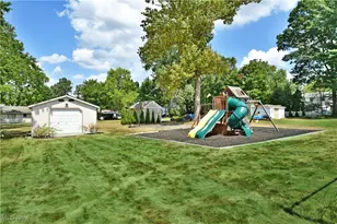 642 Oakridge Dr, Youngstown, OH 44512 - Photo 43